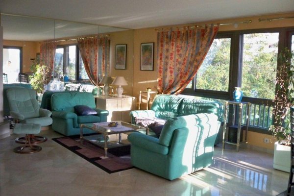 Appartement -  3 pièces - 87 m²